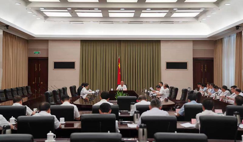 省政府黨組理論學(xué)習(xí)中心組召開專題學(xué)習(xí)會 深入學(xué)習(xí)貫徹習(xí)近平總書記來川視察重要指示精神「相關(guān)圖片」
