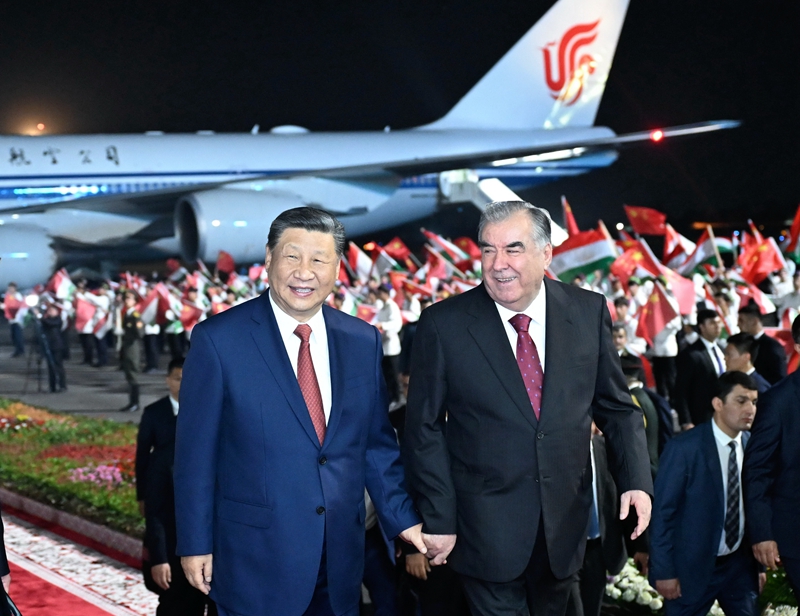 習(xí)近平抵達杜尚別開始對塔吉克斯坦進行國事訪問「相關(guān)圖片」